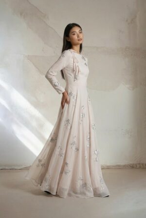 שמלת שיפון רקומה